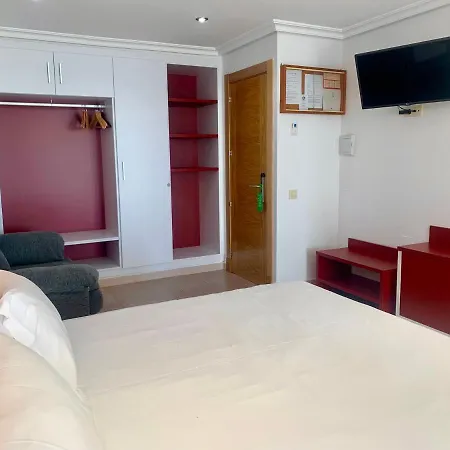 Отель Hospedium Continental 3*