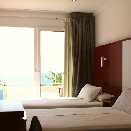 Hospedium Continental 3*