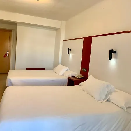 Hospedium Continental 3*