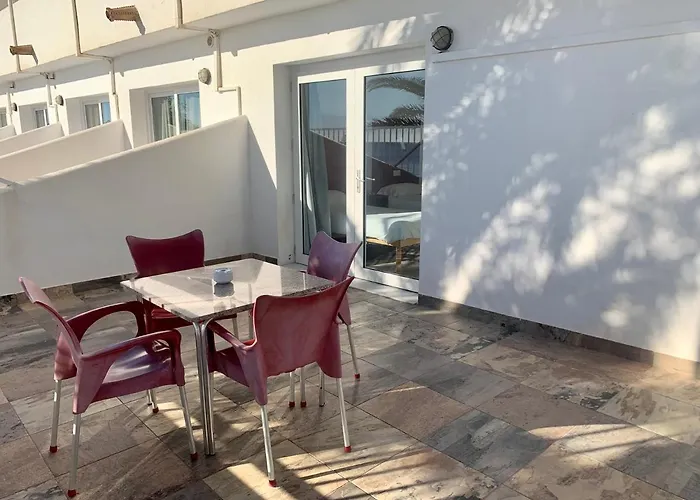 Hospedium Continental 3*